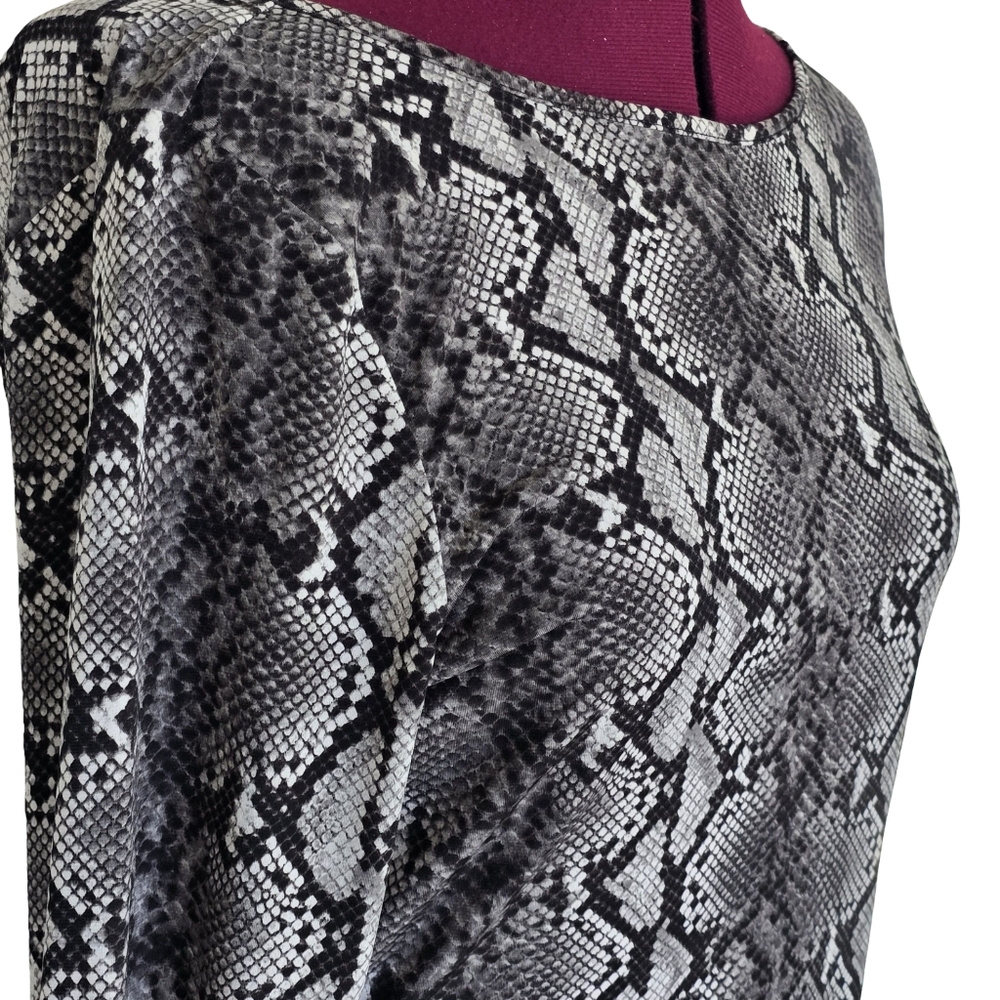 Michael Kors Black and Gray Snake Print Long Sleeve Dress - Picture 4 of 8